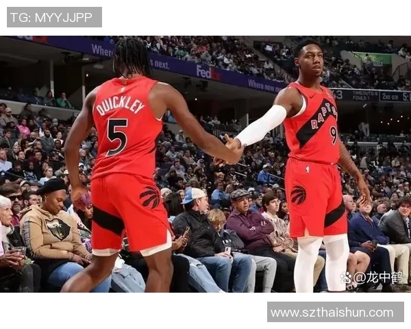 快船与篮网激战正酣现场直播全程回顾与精彩瞬间分析